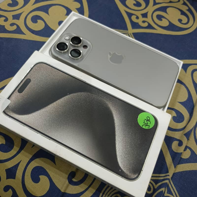 Apple iPhone 15 Pro Max 0