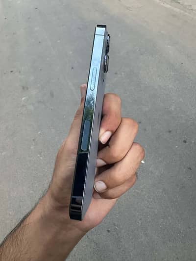 Apple iPhone 13 Pro