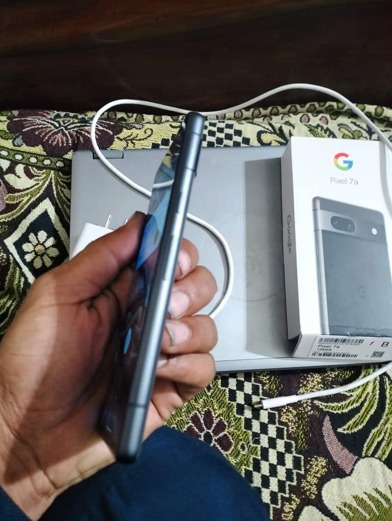 Google Pixel 7a 6
