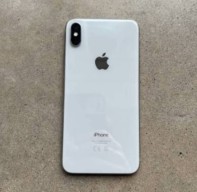 Apple iPhone XS Max 1