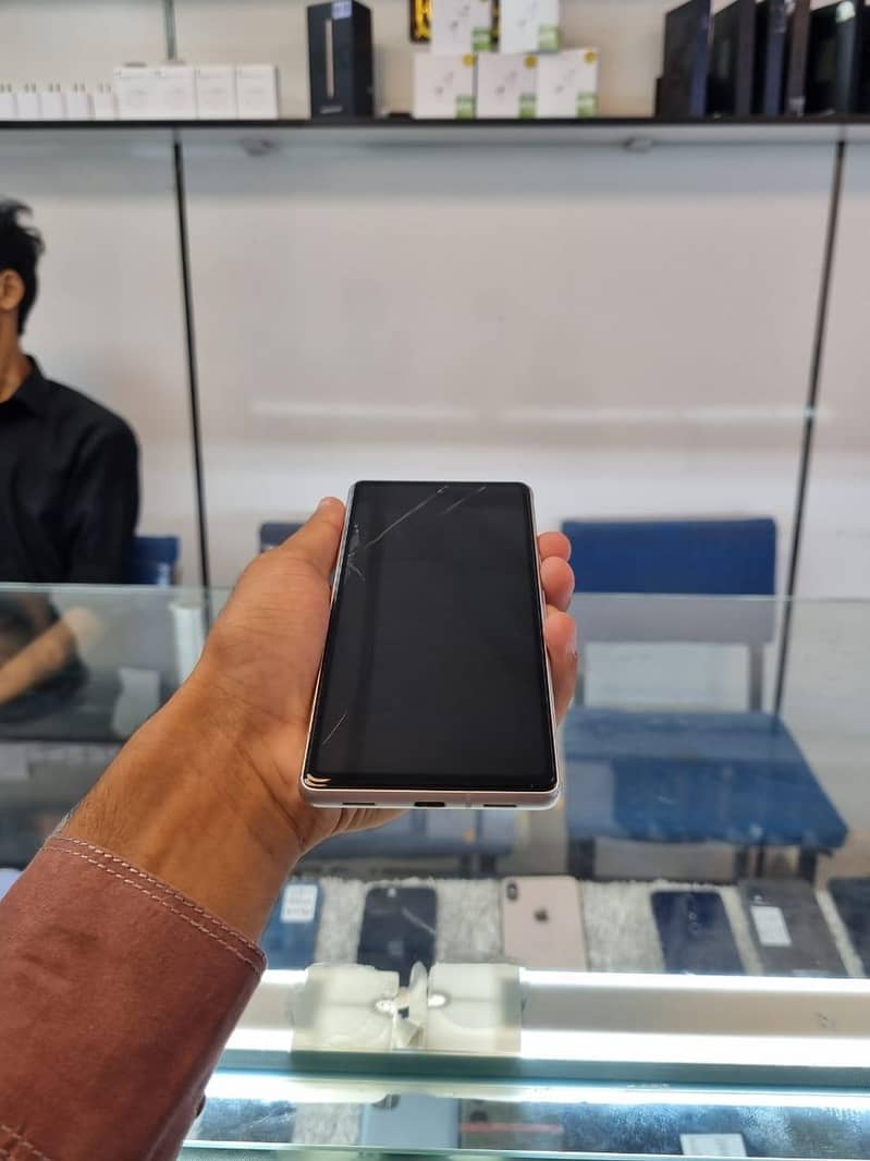 Google Pixel 7a 1