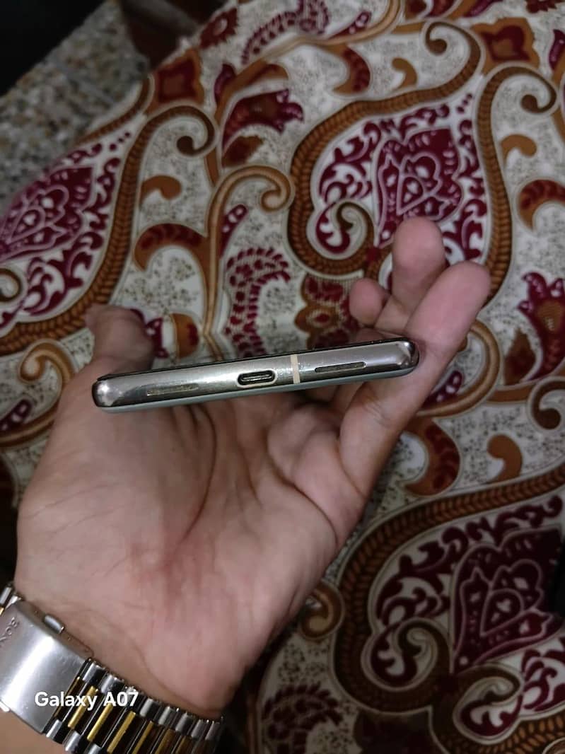Google Pixel 7 Pro 6