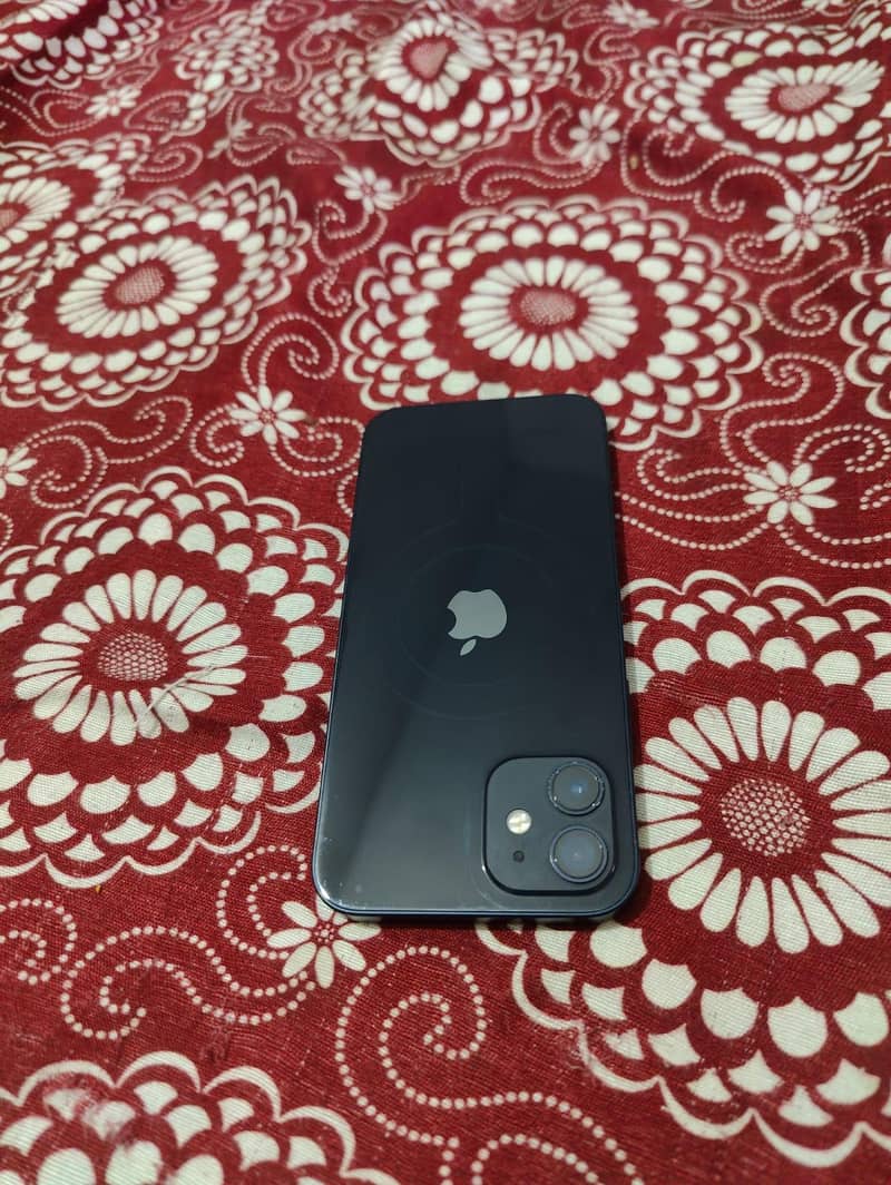 Apple iPhone 12 2