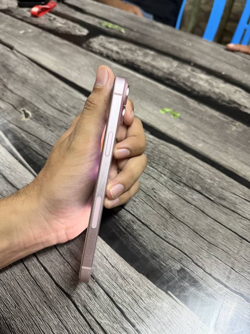 Apple iPhone 15 plus jv 1