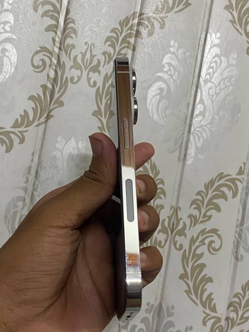 Apple iPhone 14 Pro 5