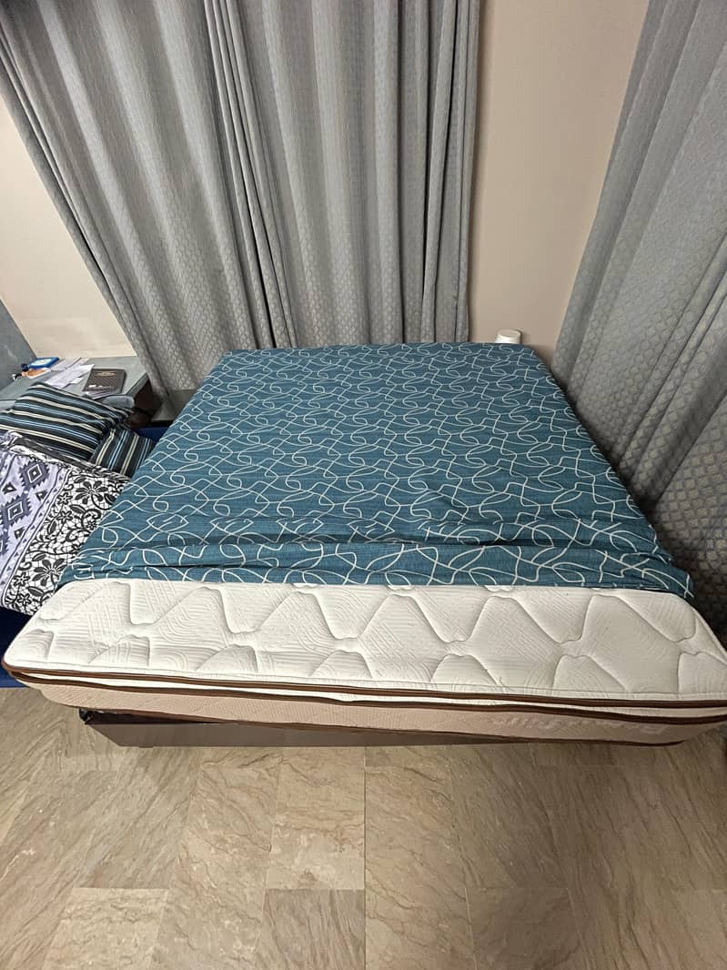 mattress 0