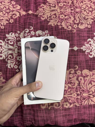 Apple iPhone 16 Pro Max