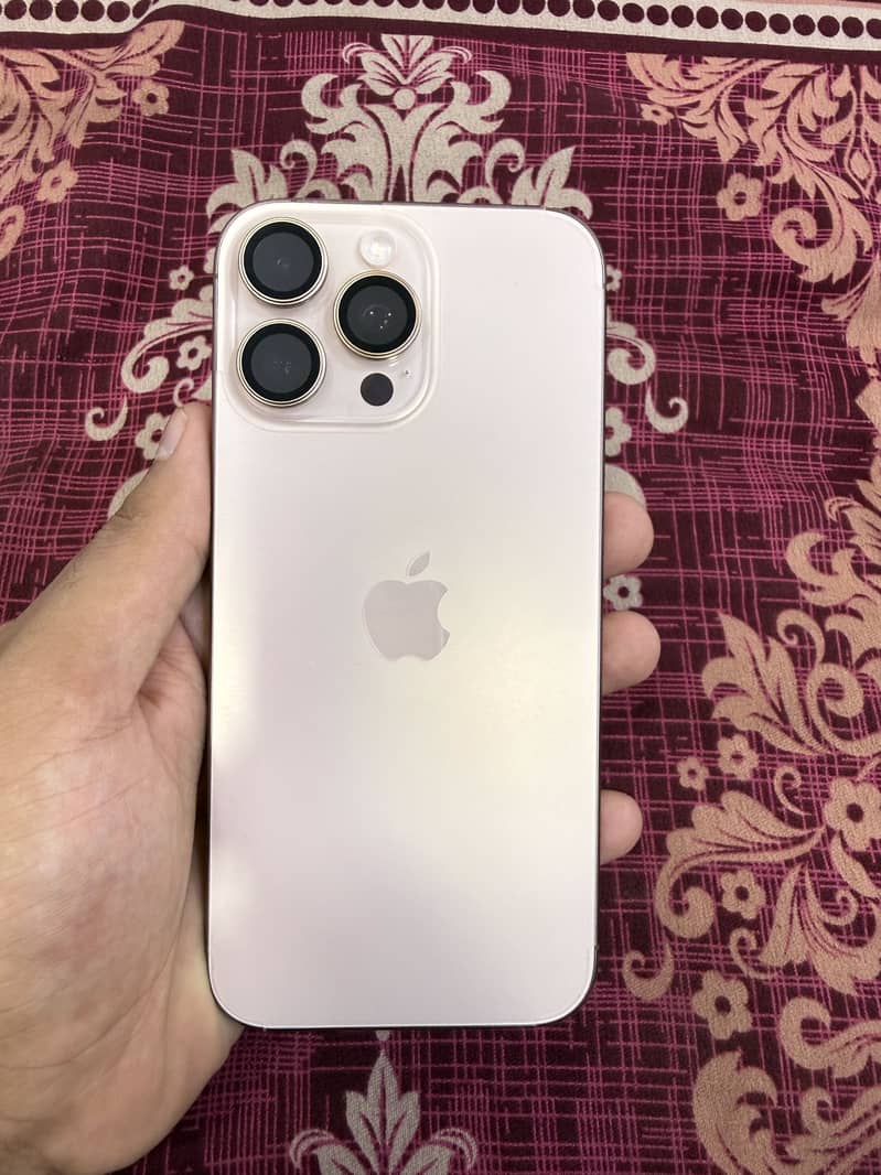 Apple iPhone 16 Pro Max 5
