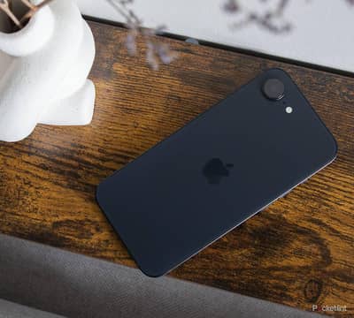 iphone 16e 54 cycle count jv