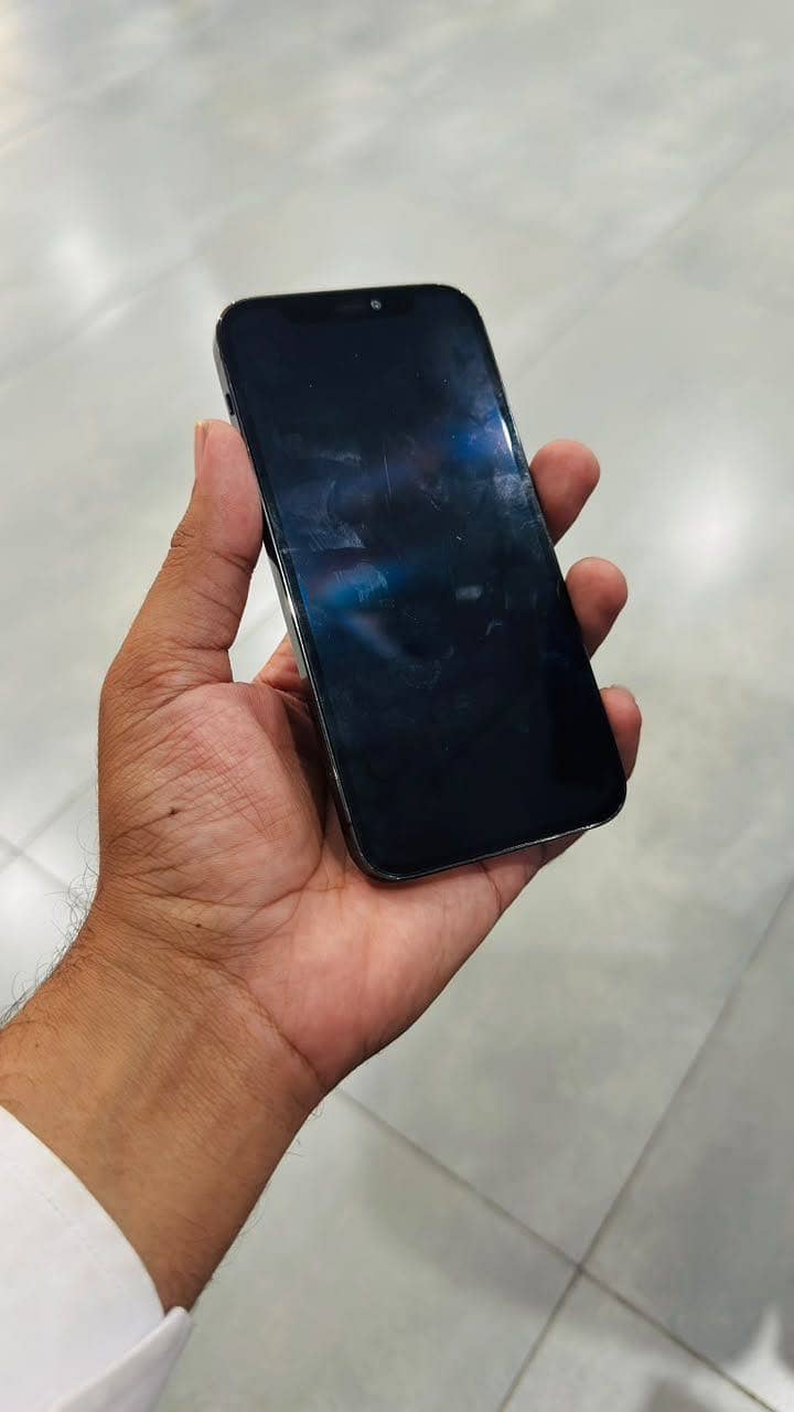Apple iPhone 12 Pro 1