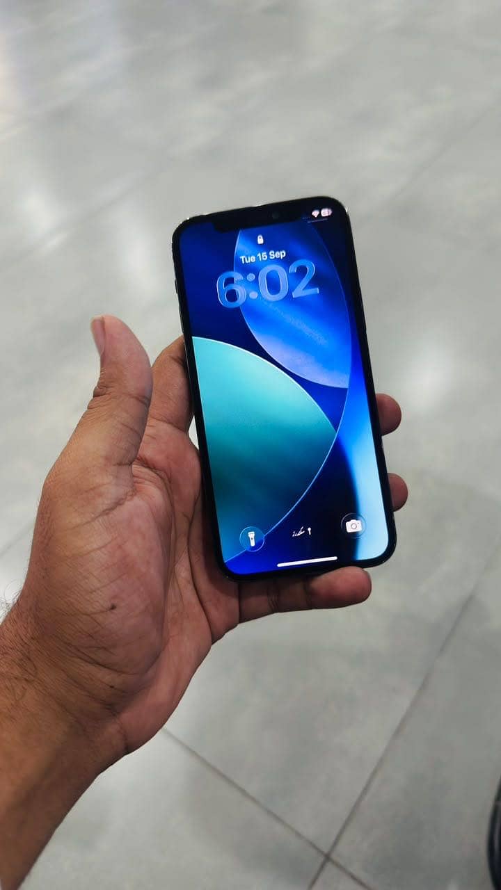 Apple iPhone 12 Pro 2