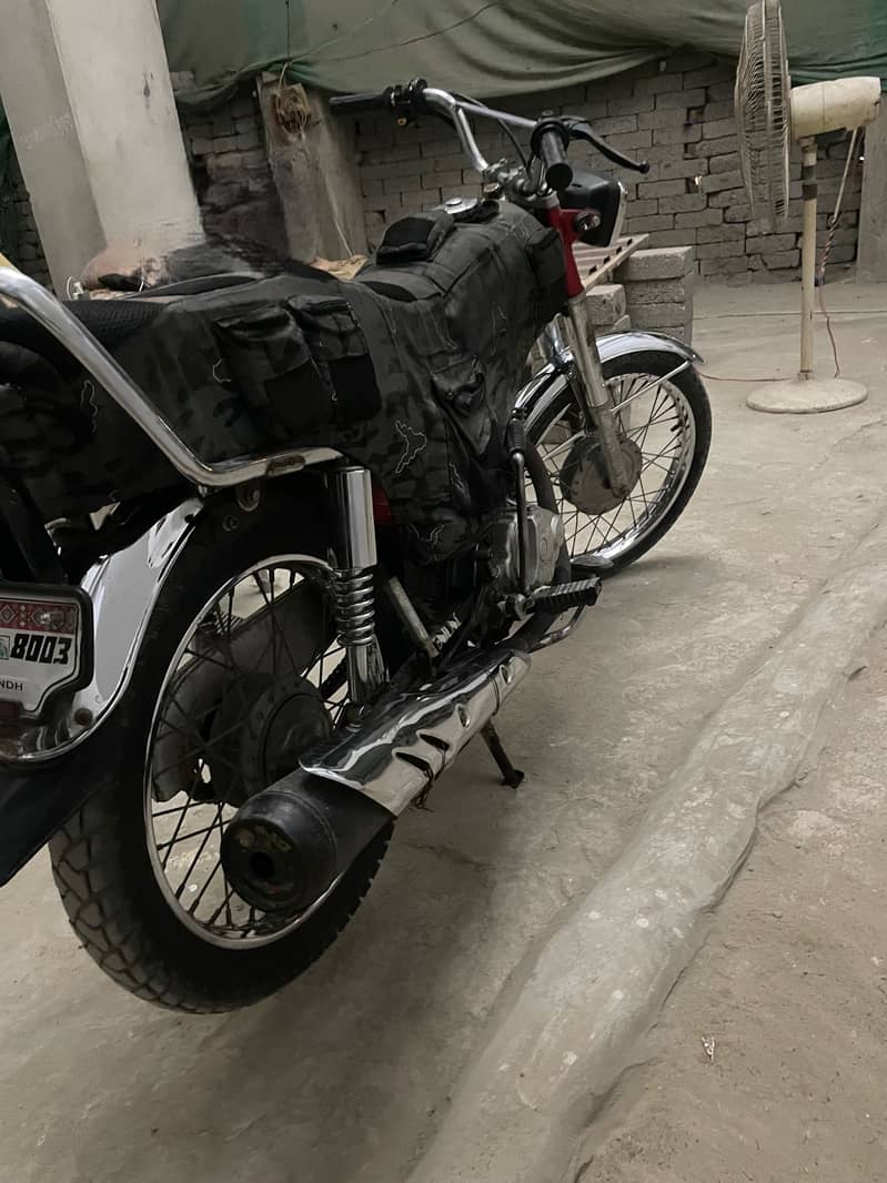 Crown 125 2