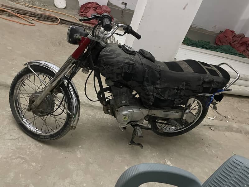 Crown 125 4