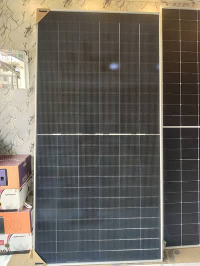 Jinko 585W Bifacial N-Type Solar Panel
