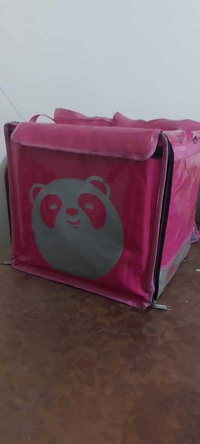 Foodpanda Delivery Bag Like New + FREE XL Shirt