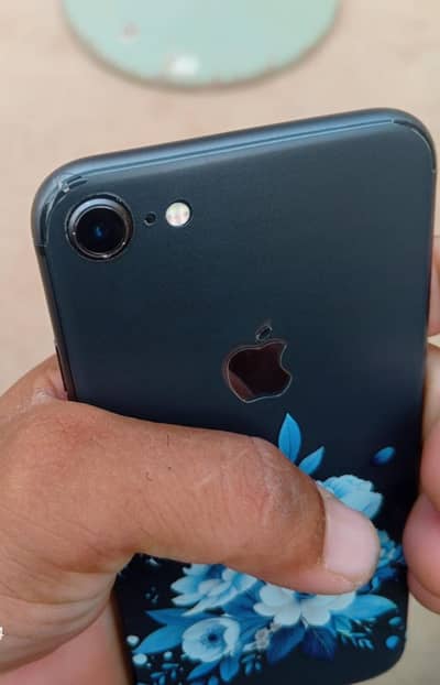 Apple iPhone 8
