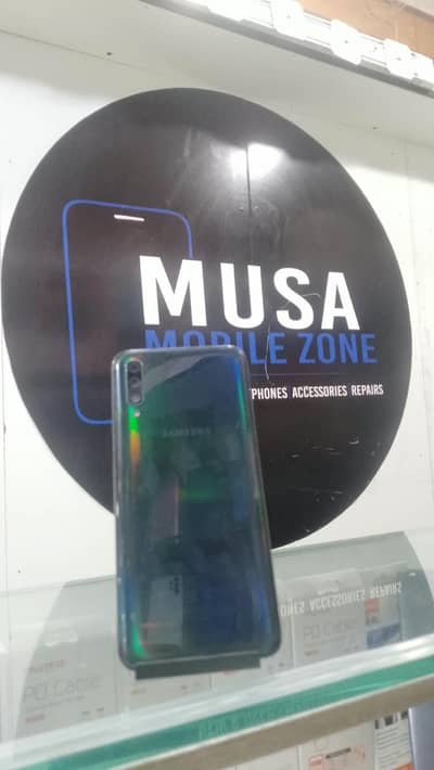 Samsung A70 for. sale