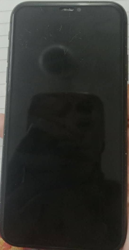 Apple iPhone 11 3