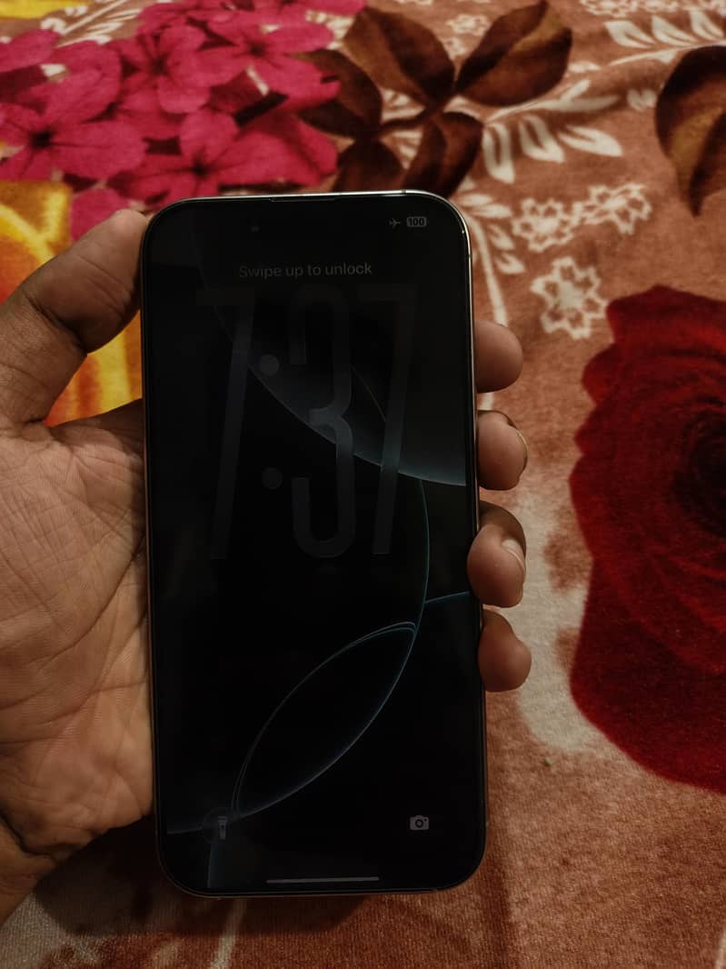 Iphone 16 pro max 1
