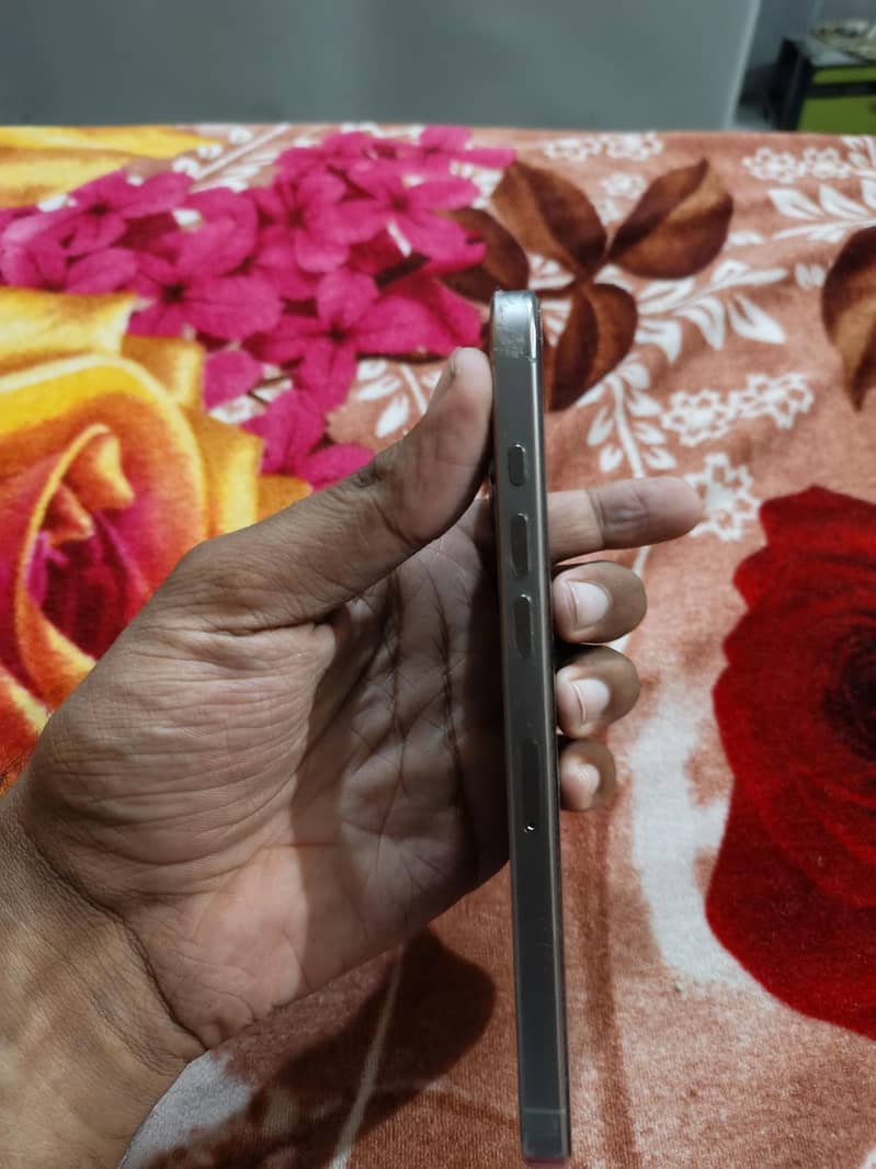 Iphone 16 pro max 2