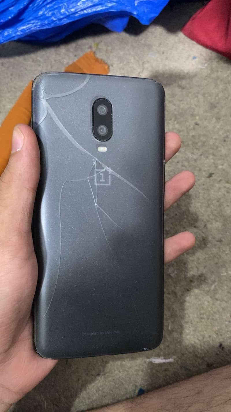 One Plus 6T 1