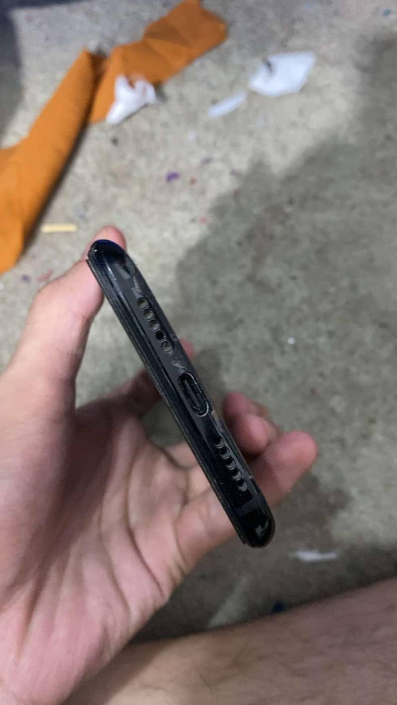 One Plus 6T 4