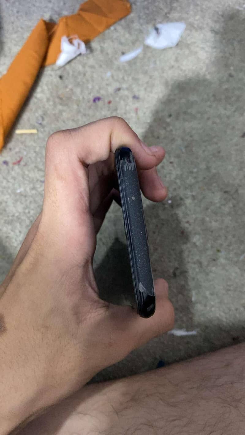 One Plus 6T 5