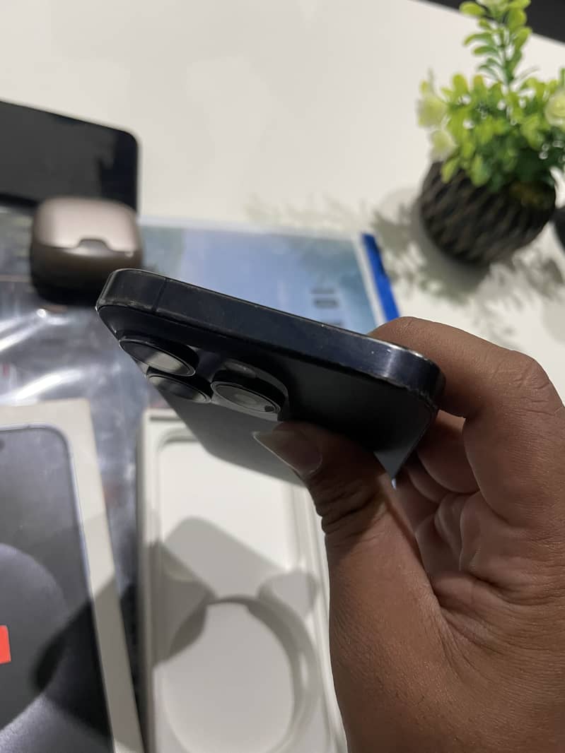 Apple iPhone 15 Pro 5