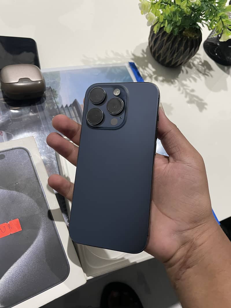 Apple iPhone 15 Pro 8