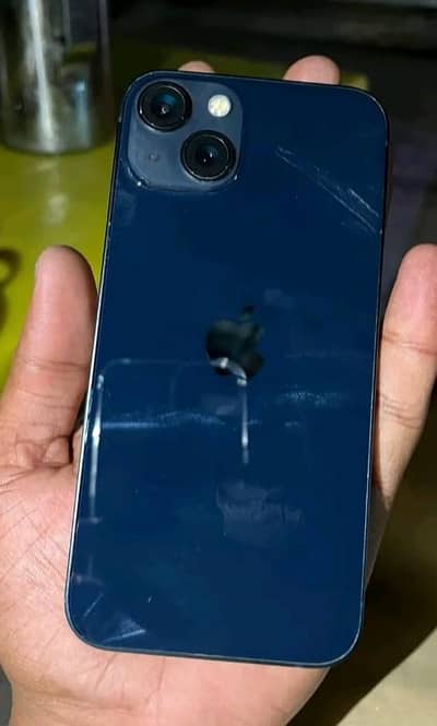 Apple iPhone 13