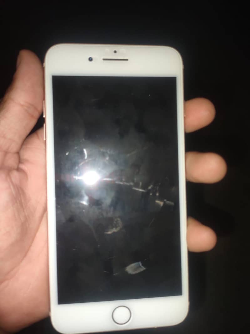 Apple iPhone 8 Plus 1