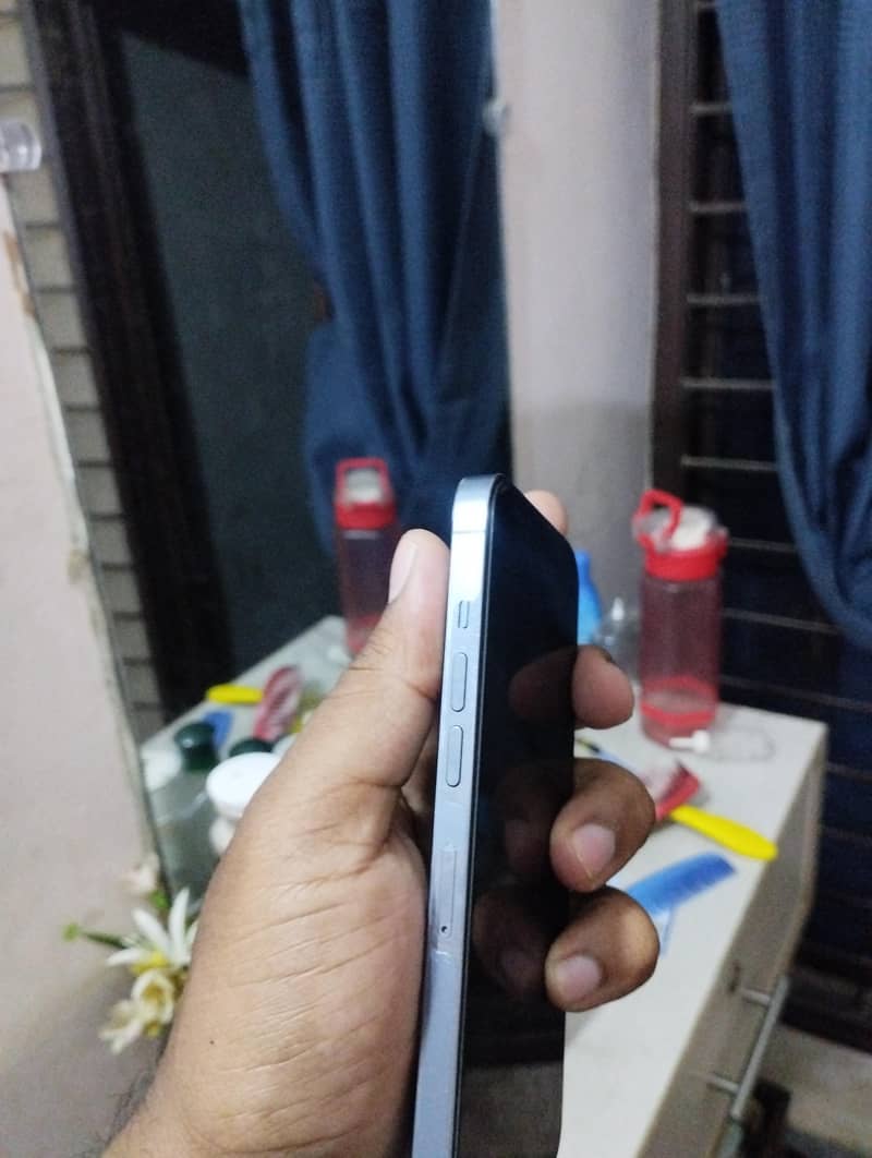Apple iPhone 13 Pro 1