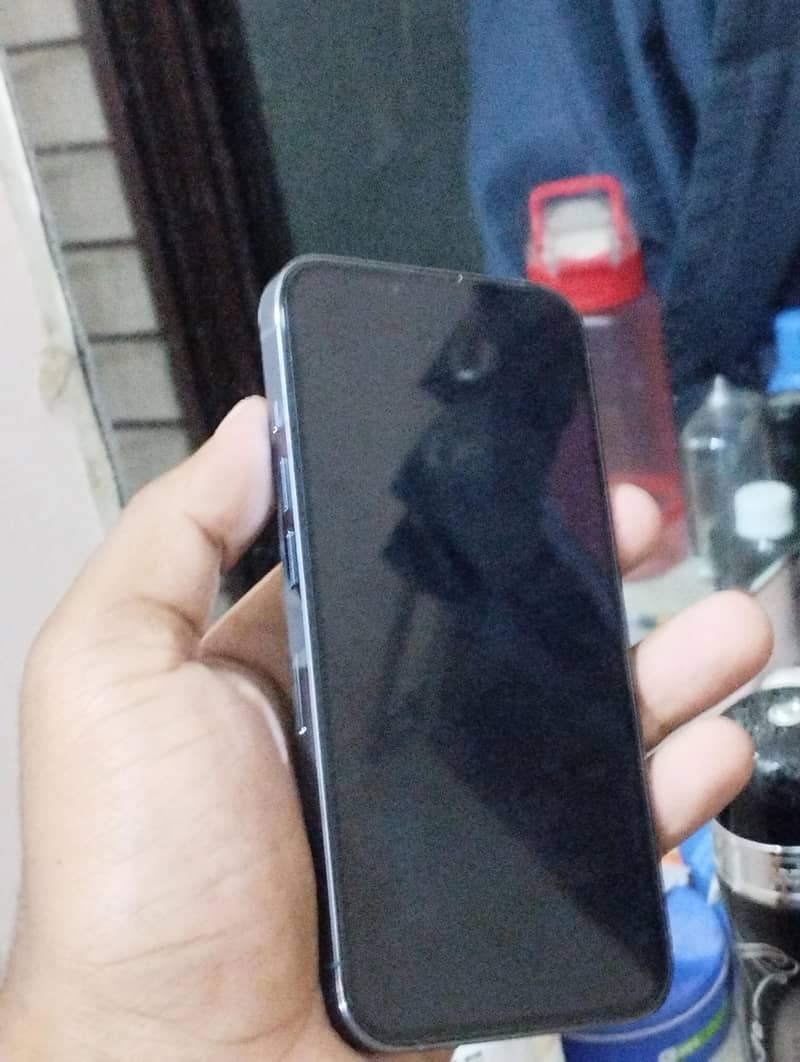 Apple iPhone 13 Pro 3