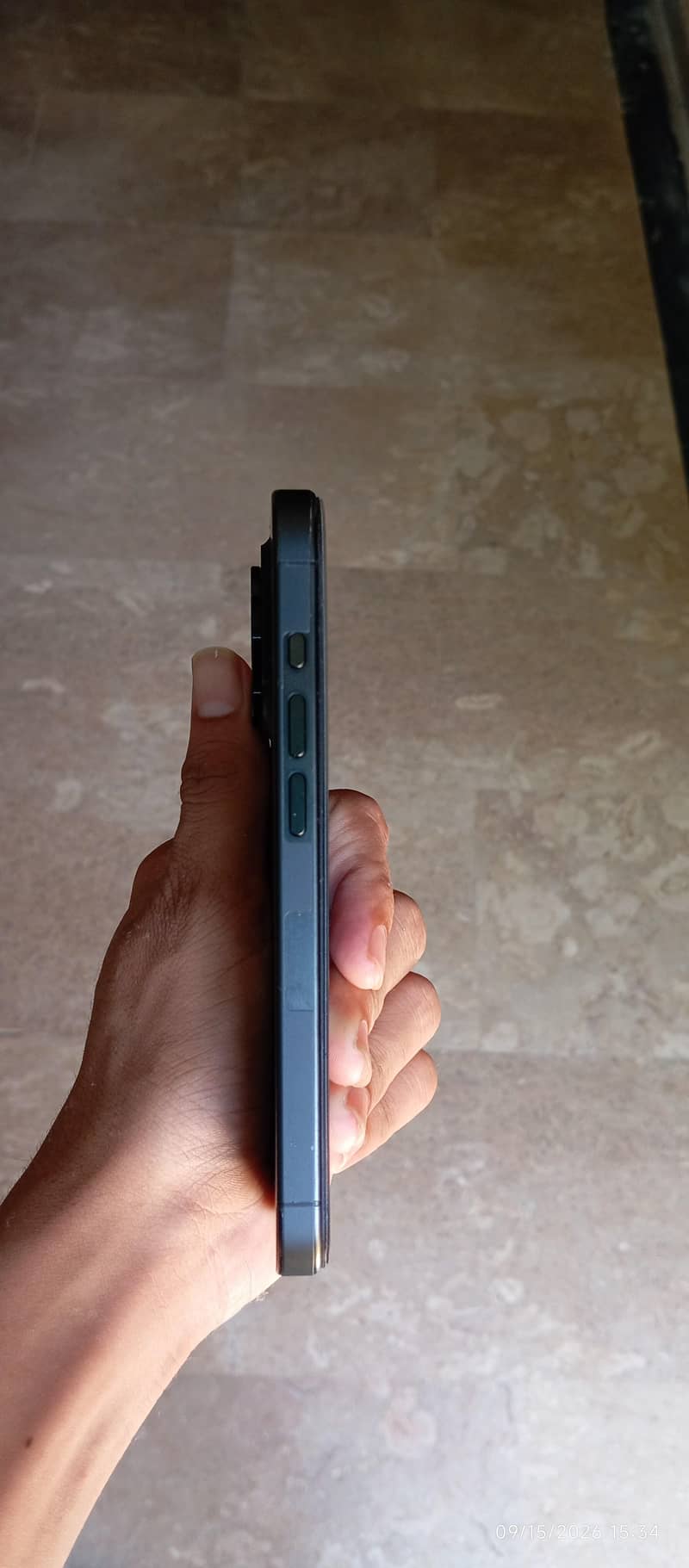 Apple iPhone 15 Pro 2