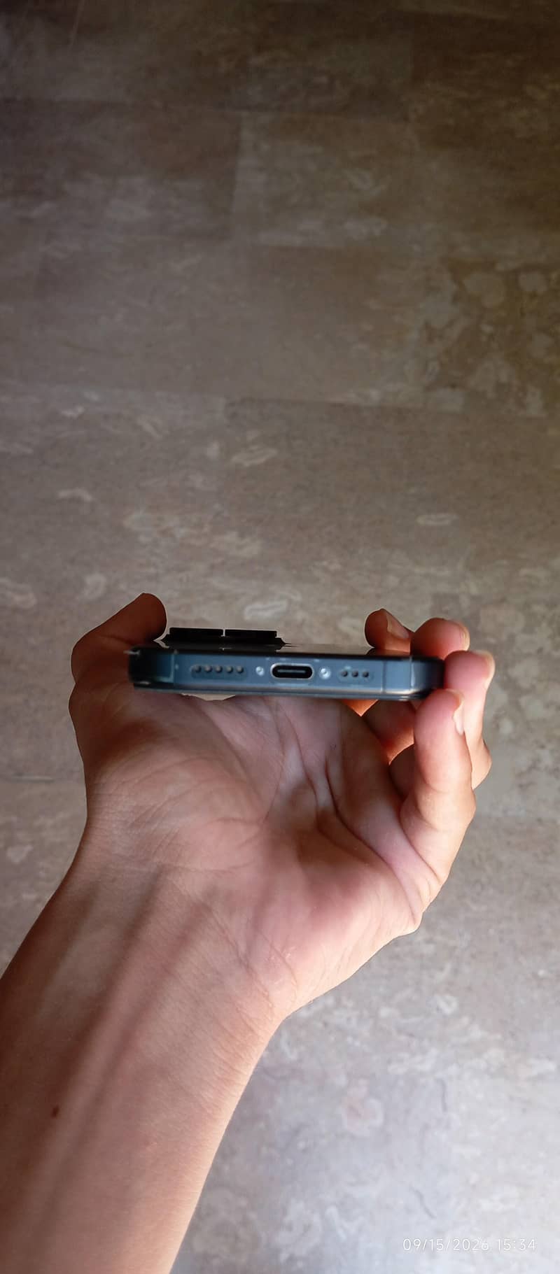Apple iPhone 15 Pro 3