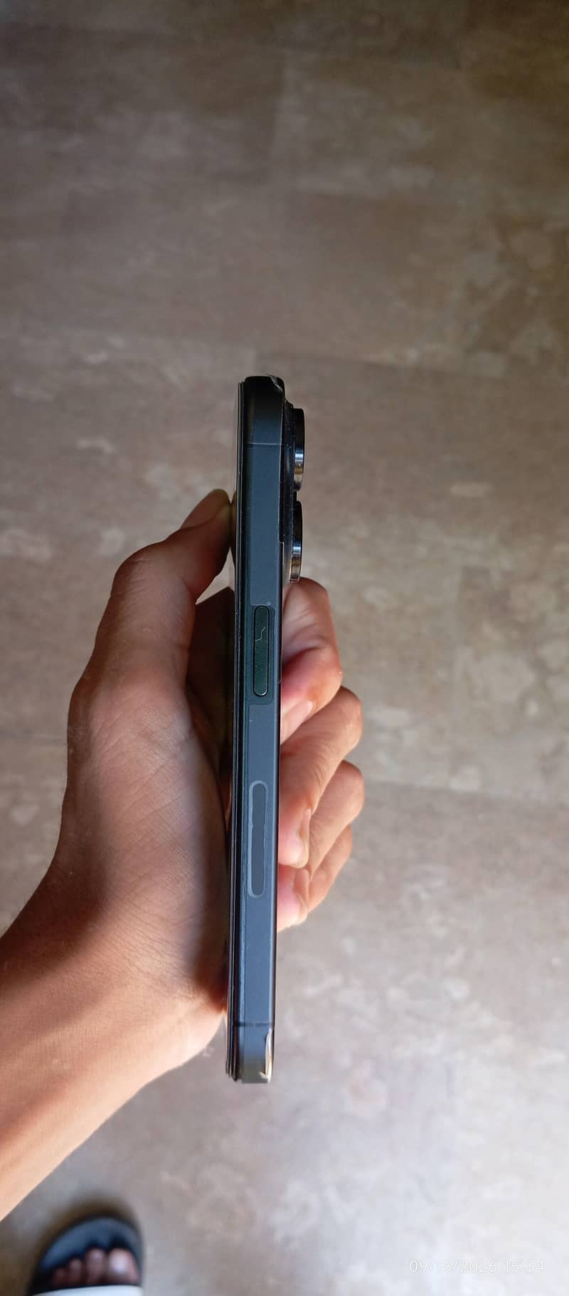 Apple iPhone 15 Pro 4