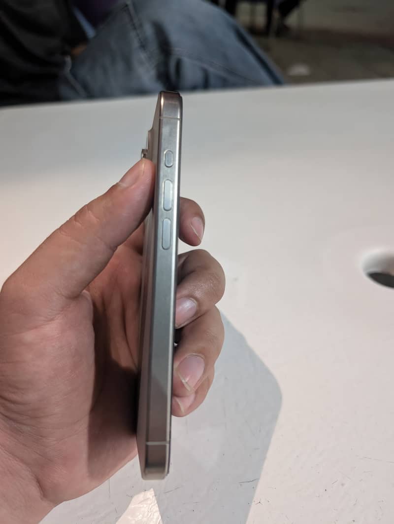 Apple iPhone 15 Pro 1