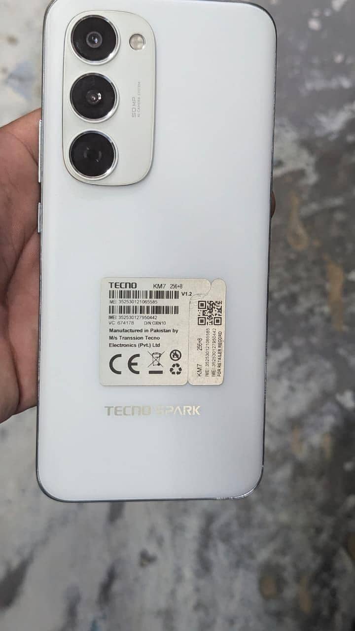 Tecno spark 40 pro plus 3