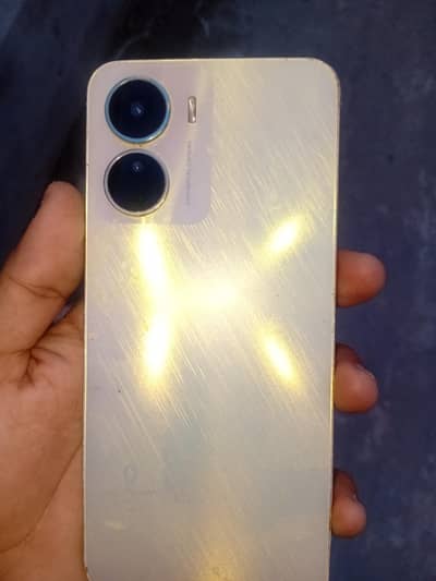 Vivo Y16