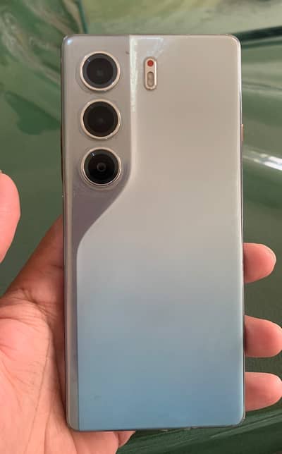 Tecno CAMON 40