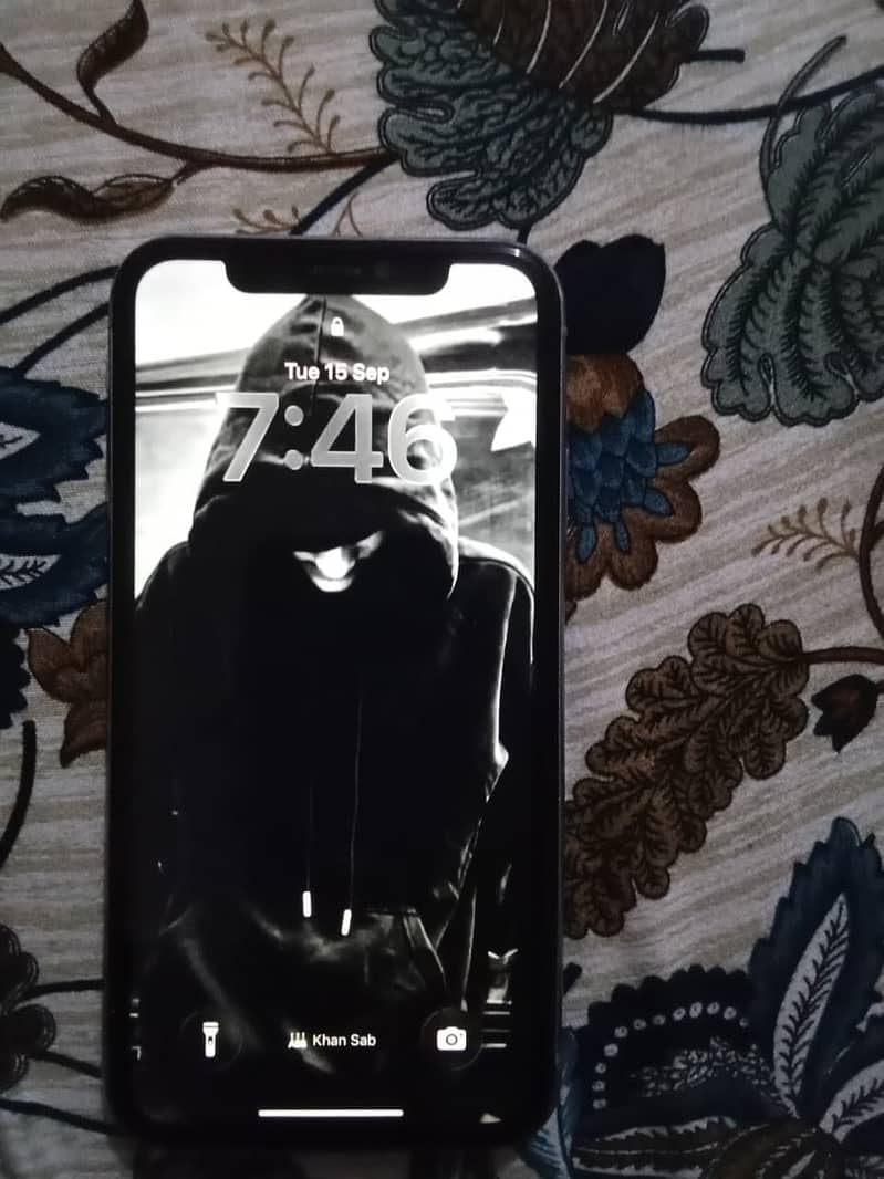 Apple iPhone 11 3