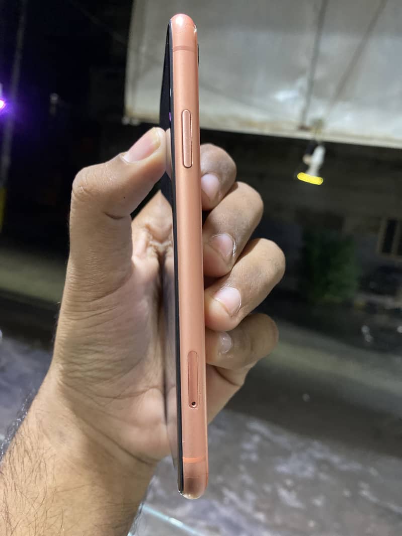 Apple iPhone XR 2