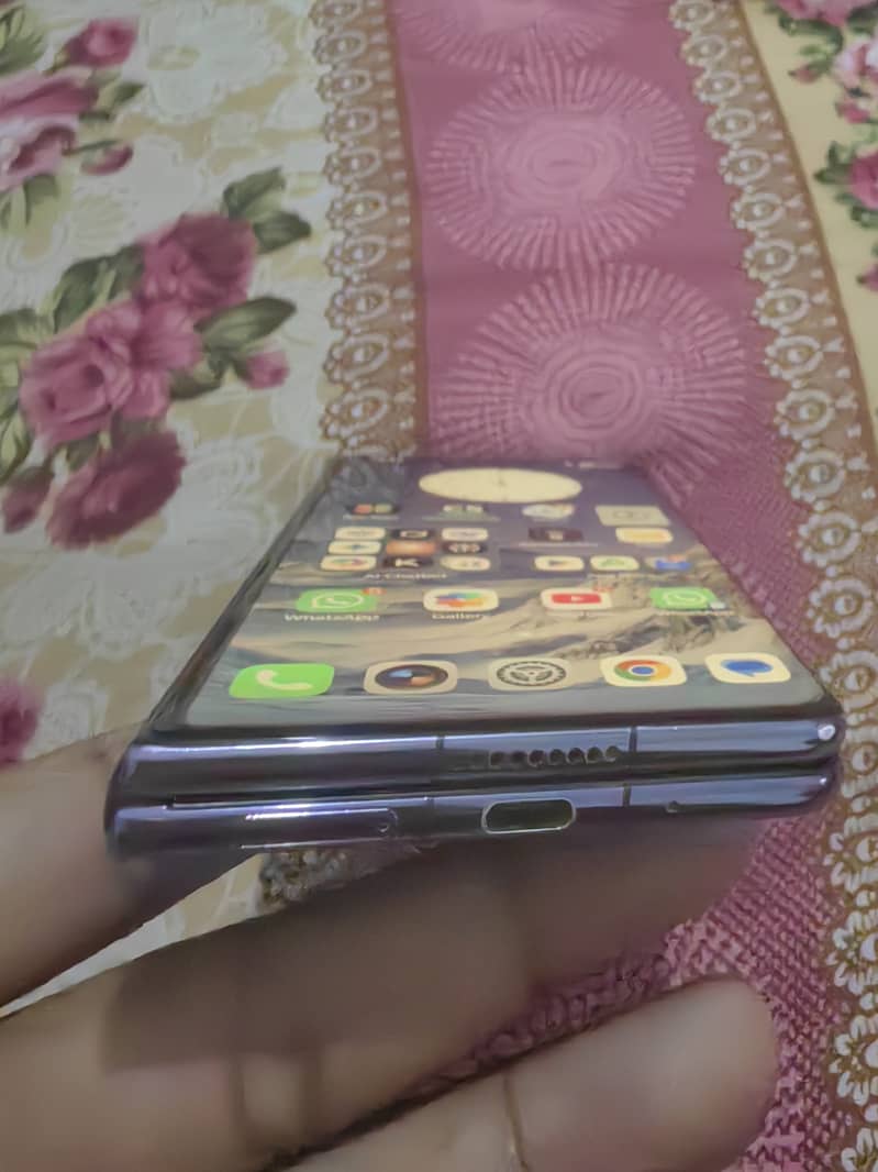 Honor Magic v2 2