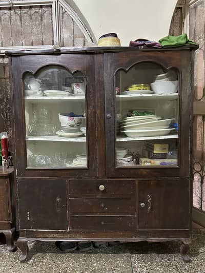 Old style showcase and mirror dressing