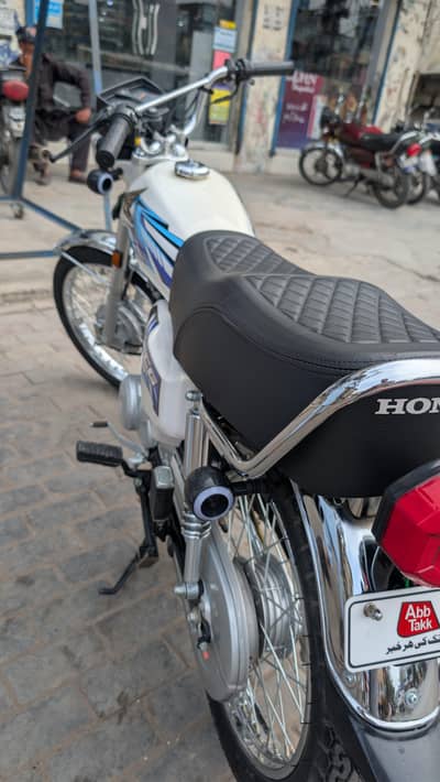 Honda 125 Black Non Register