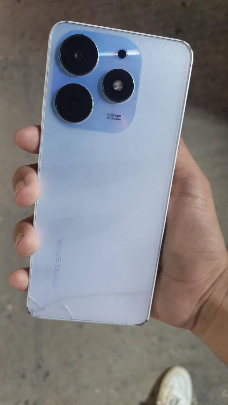 Tecno Spark 10 Pro 0