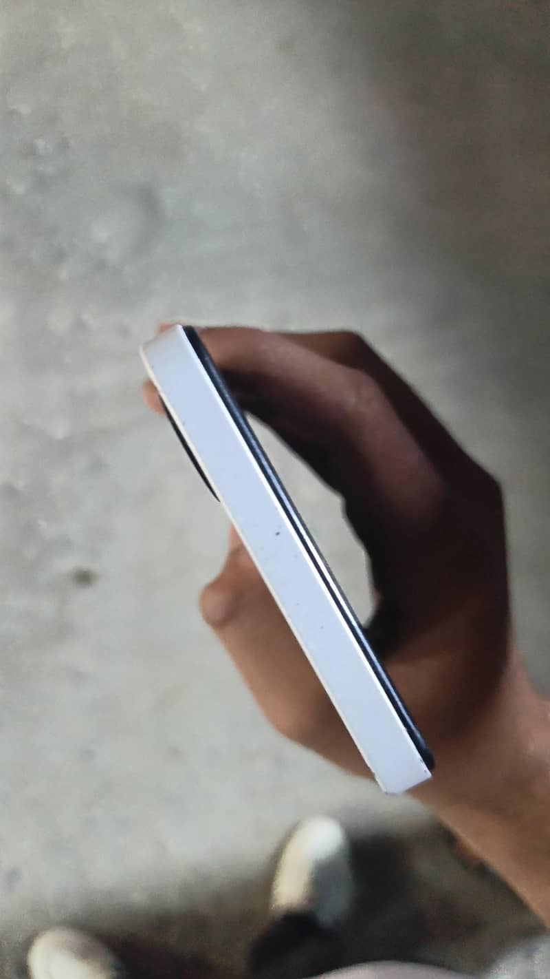 Tecno Spark 10 Pro 4