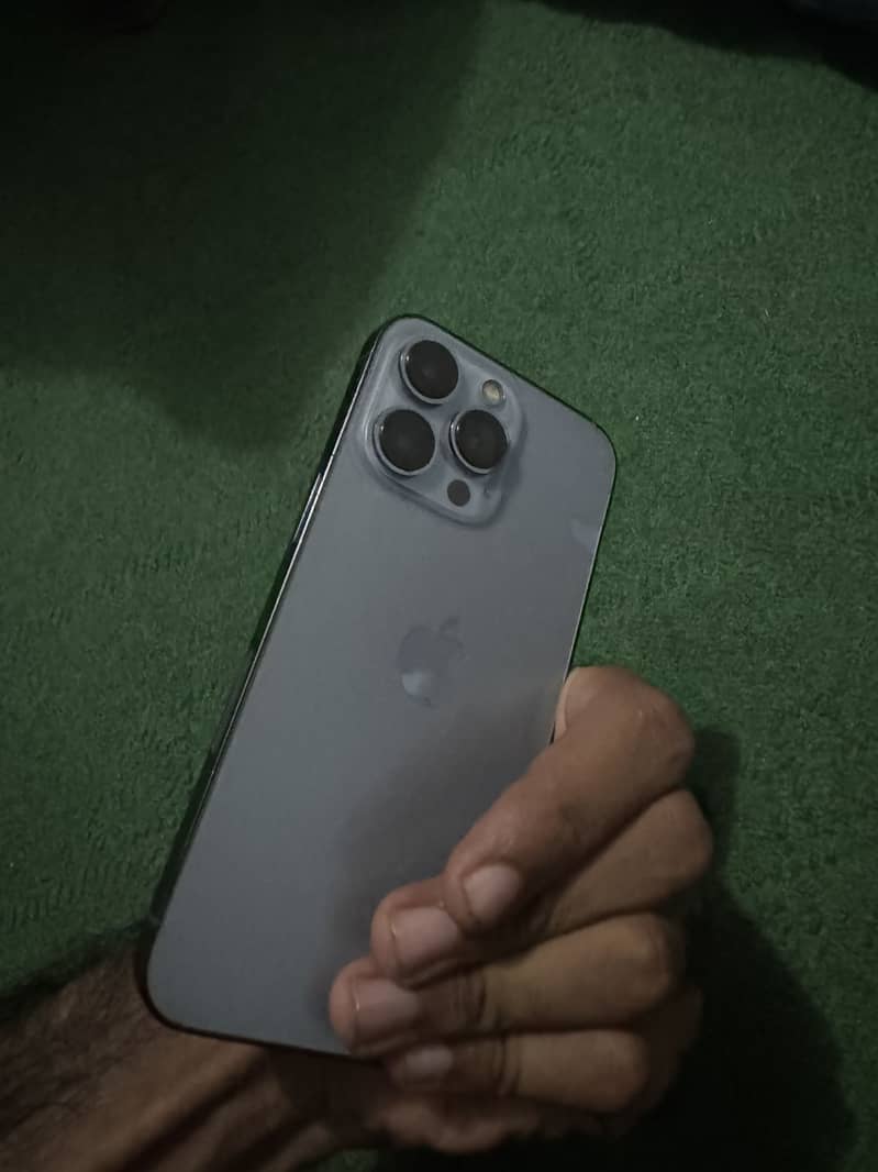 Apple iPhone 13 Pro 0