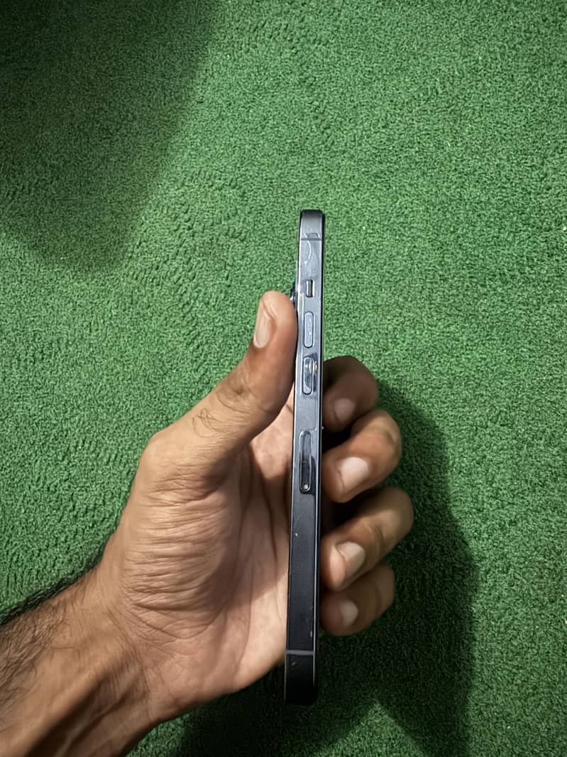 Apple iPhone 13 Pro 3