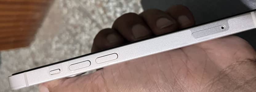 Apple iPhone 14